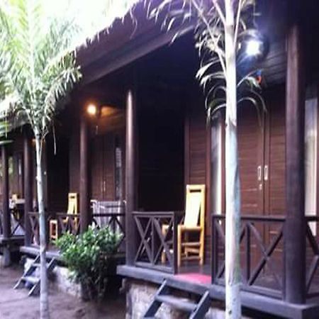 Mosaix Gili Bungalows Джили Трауанган Екстериор снимка