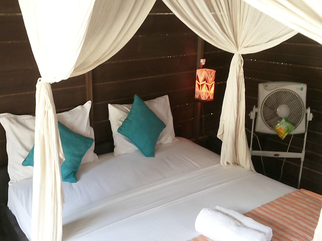 Mosaix Gili Bungalows Джили Трауанган Екстериор снимка
