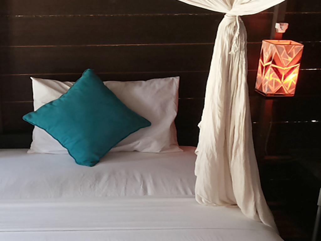 Mosaix Gili Bungalows Джили Трауанган Екстериор снимка