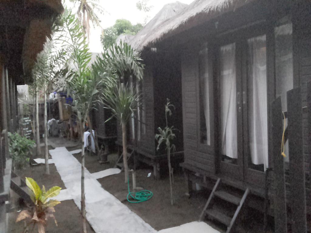 Mosaix Gili Bungalows Джили Трауанган Екстериор снимка