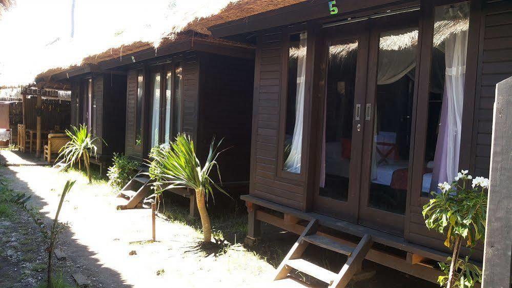 Mosaix Gili Bungalows Джили Трауанган Екстериор снимка