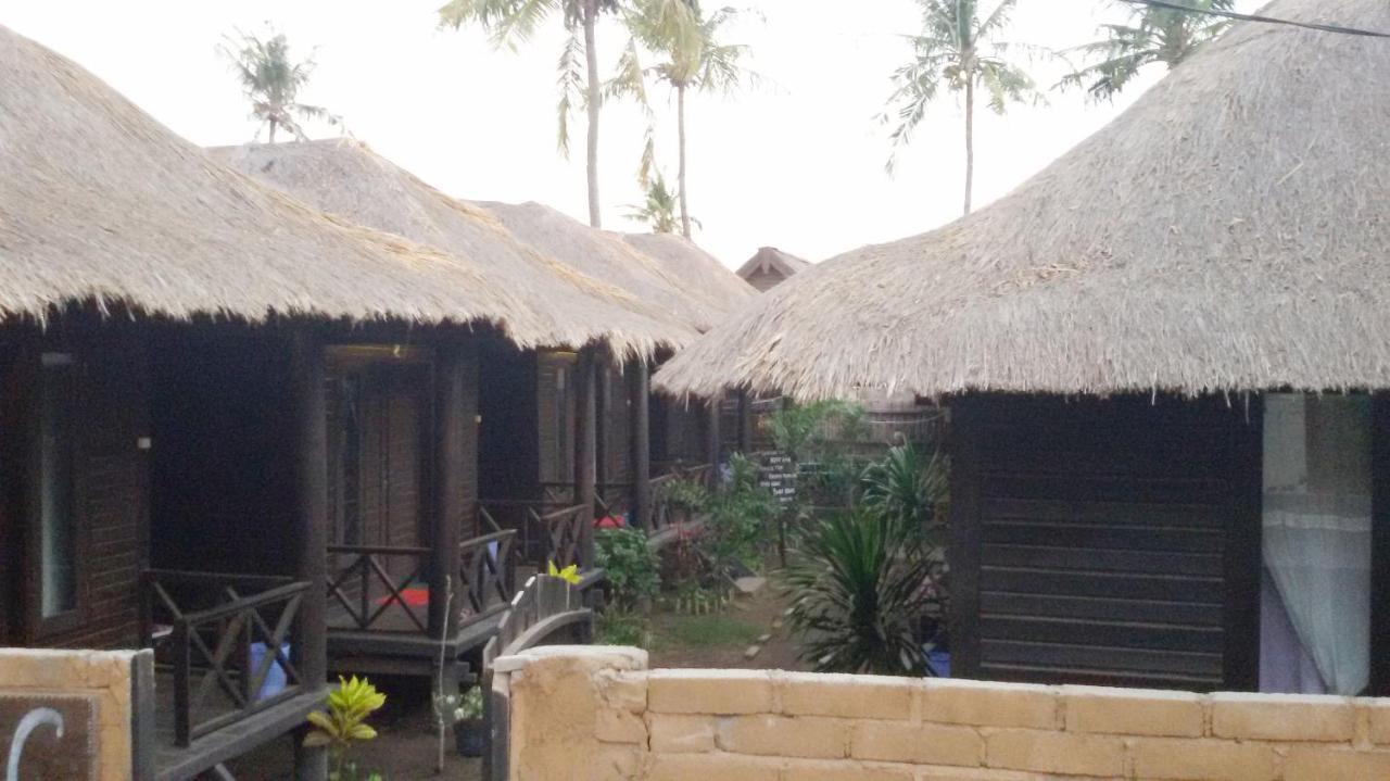 Mosaix Gili Bungalows Джили Трауанган Екстериор снимка